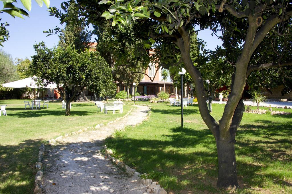 Agriturismo Santa Chiara Alezio Exterior foto